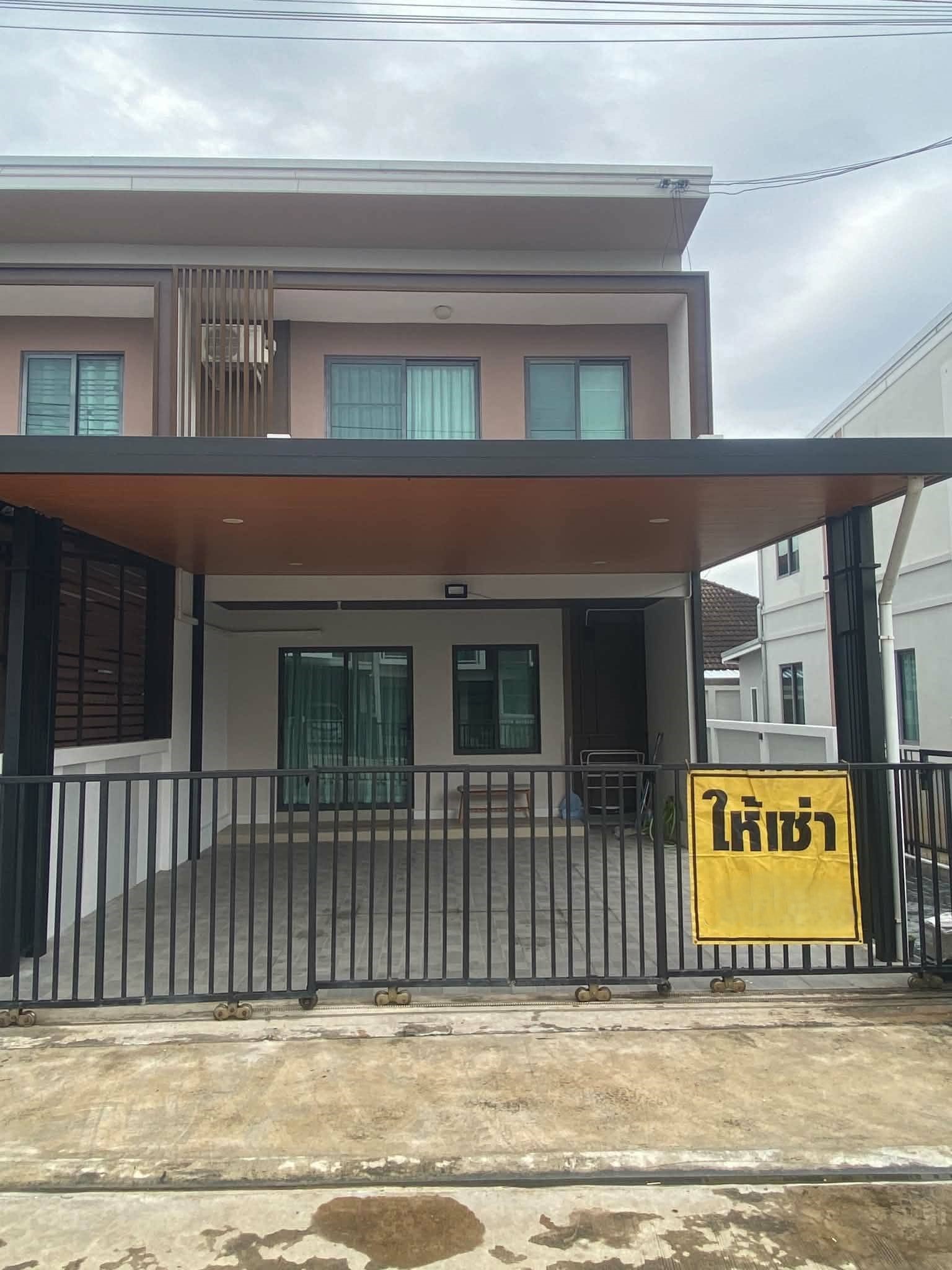  ทาวน์โฮมหลังมุมให้เช่า เชียงใหม่ | 📍 พิกัด: โครงการ กาญจน์กนกทาวน์ 5 (Karnkanok Town 5) 