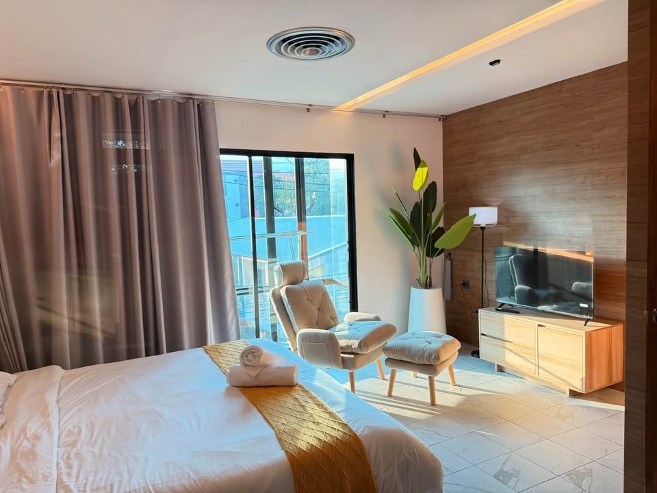 Photo 5