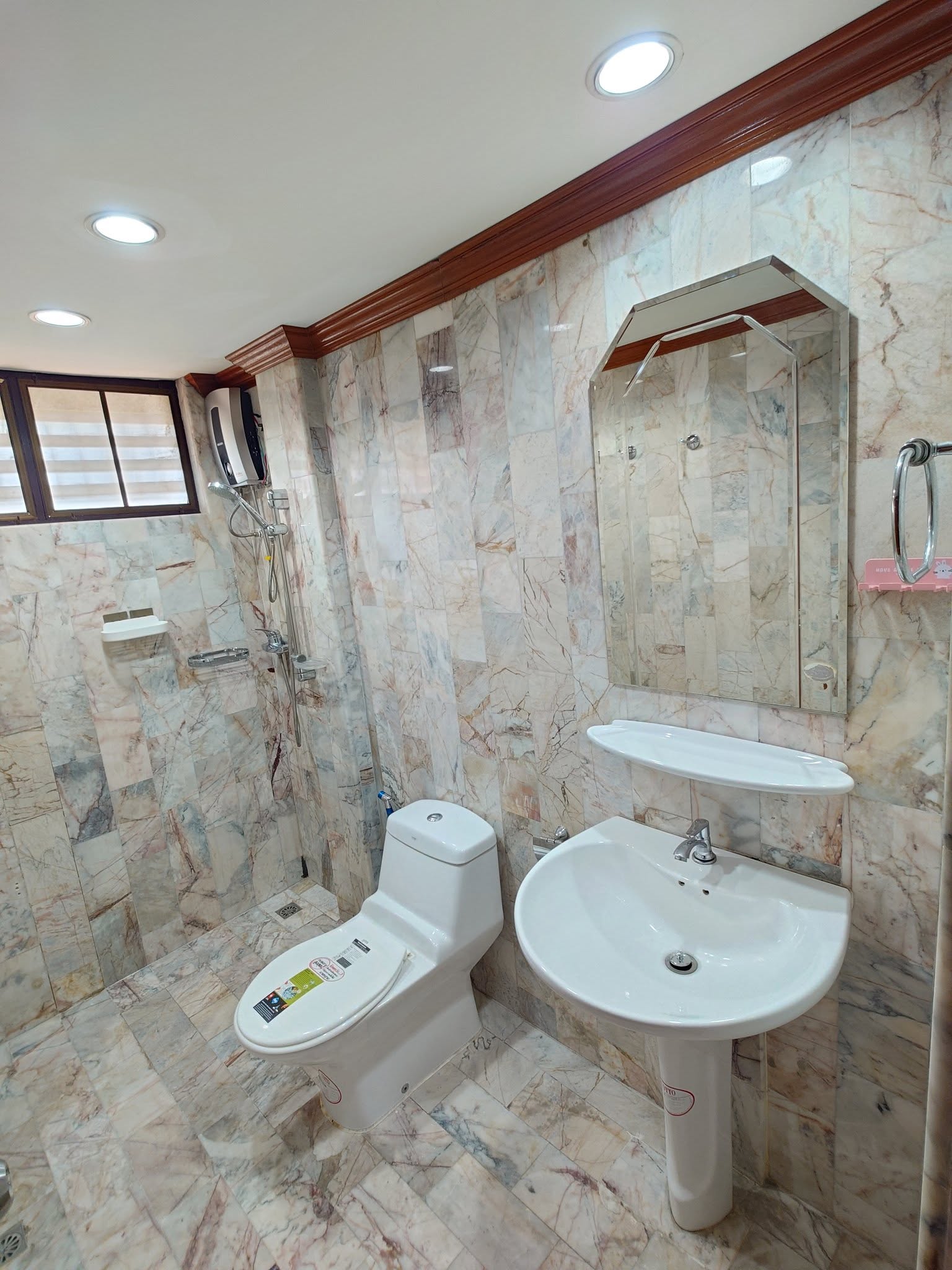 ให้เช่า บ้านเดี่ยว ช้างคลาน-วัดเกต พลอยบุรินทร์ โครงการน่าอยู่ เดินทางสะดวก