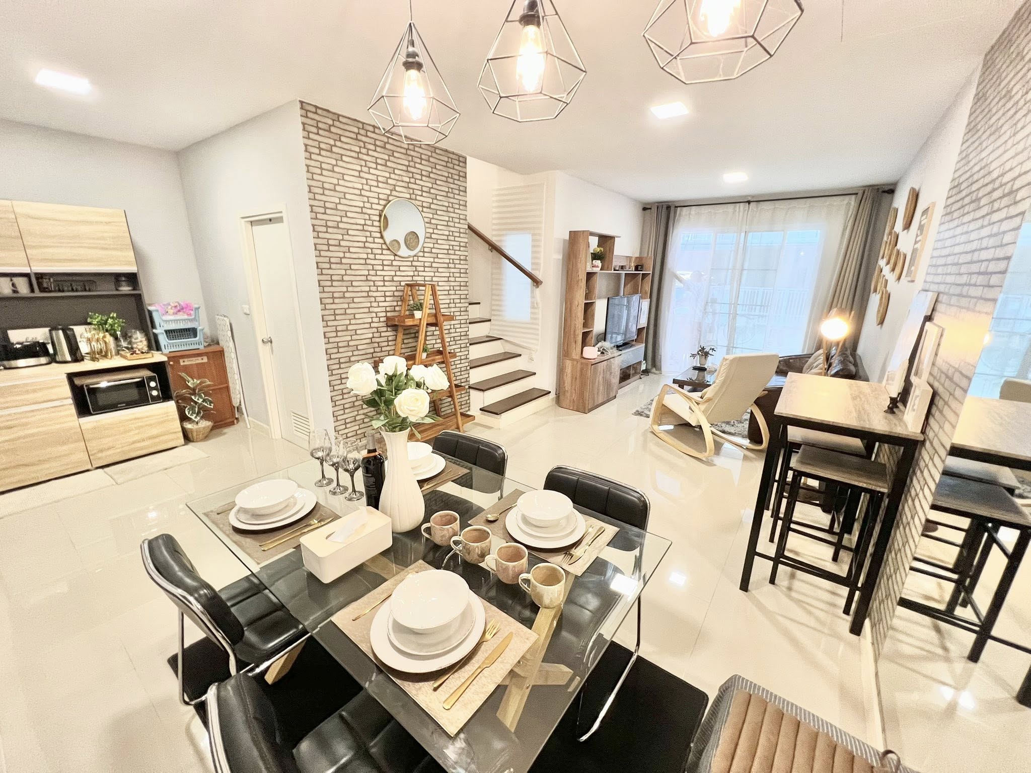 ให้เช่า ทาวน์โฮม ท่าศาลา หมู่บ้านพฤกษาวิลล์ 95 โครงการน่าอยู่ เดินทางสะดวก