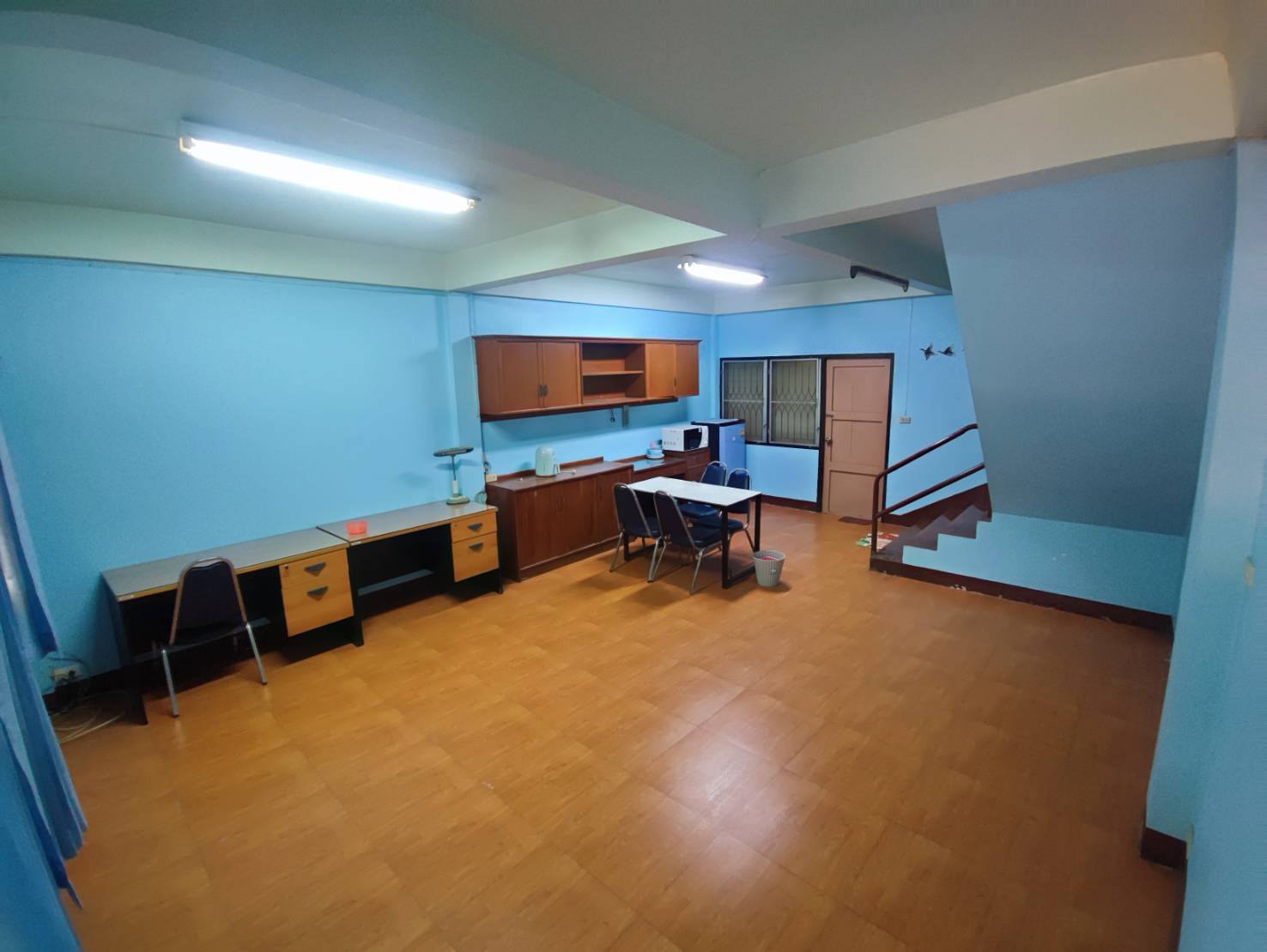 ให้เช่า ทาวน์โฮม สุเทพ สวนดอก ทำเลดี เดินทางสะดวก