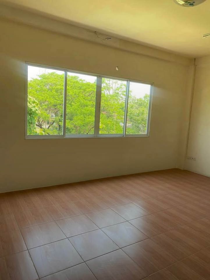ให้เช่าอาคารพาณิชย์ 3.5 ชั้น ติดถนนใหญ่ถนนมหิดล ข้างโรงเรียนมงฟอร์ตวิทยาลัย (แผนกมัธยม) ที่จอดรถเยอะ เหมาะทำออฟฟิศ/กิจการต่าง ๆ - Photo 4