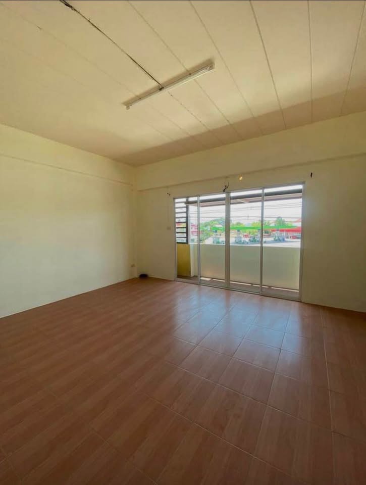 ให้เช่าอาคารพาณิชย์ 3.5 ชั้น ติดถนนใหญ่ถนนมหิดล ข้างโรงเรียนมงฟอร์ตวิทยาลัย (แผนกมัธยม) ที่จอดรถเยอะ เหมาะทำออฟฟิศ/กิจการต่าง ๆ - Photo 5